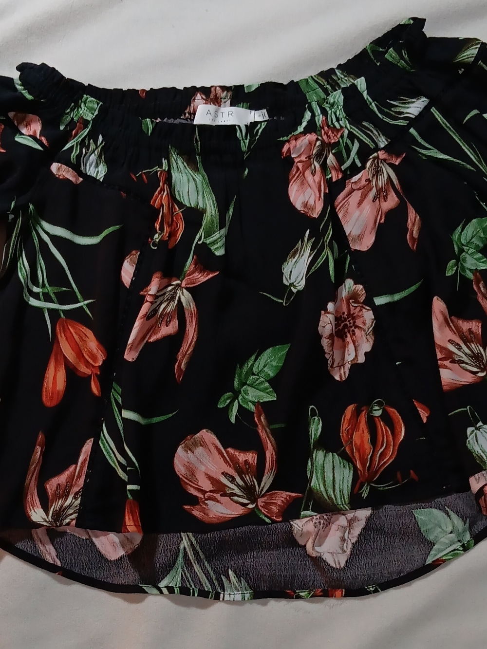 Western Style Black Floral Off Shoulders Top